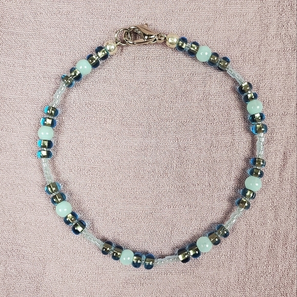 🦋 Aqua and Blue Seed Beaded Bracelet 🦋1/$14~2/$24~3/$30🦋 - Picture 2 of 3